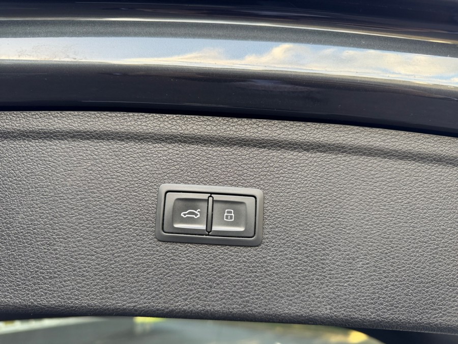 AUDI d'occasion Q5 2 TDI 163 QUATTRO S TRONIC S-Line de 2019 Rennes