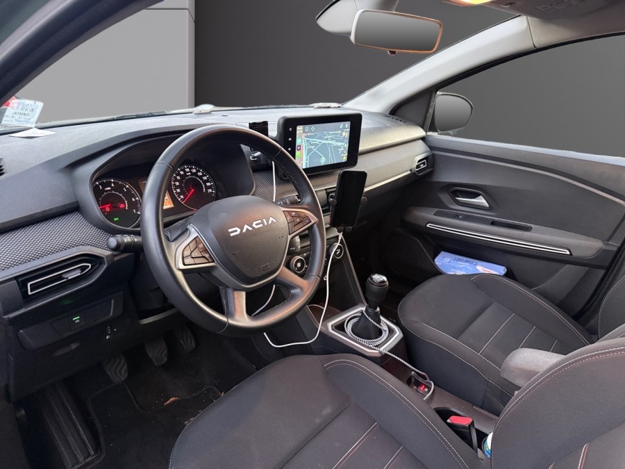 DACIA d'occasion JOGGER 1.0 ECO-G 100ch SL Extreme+ 7 places de 2023