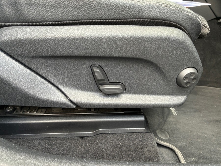 MERCEDES d'occasion GLC 300 e 211+122ch Avantgarde Line 4Matic