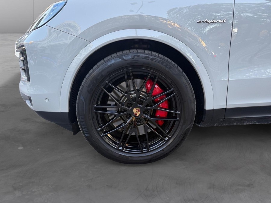 PORSCHE d'occasion CAYENNE 3.0 V6 S E-HYBRID PH2 de 2024 Montreuil
