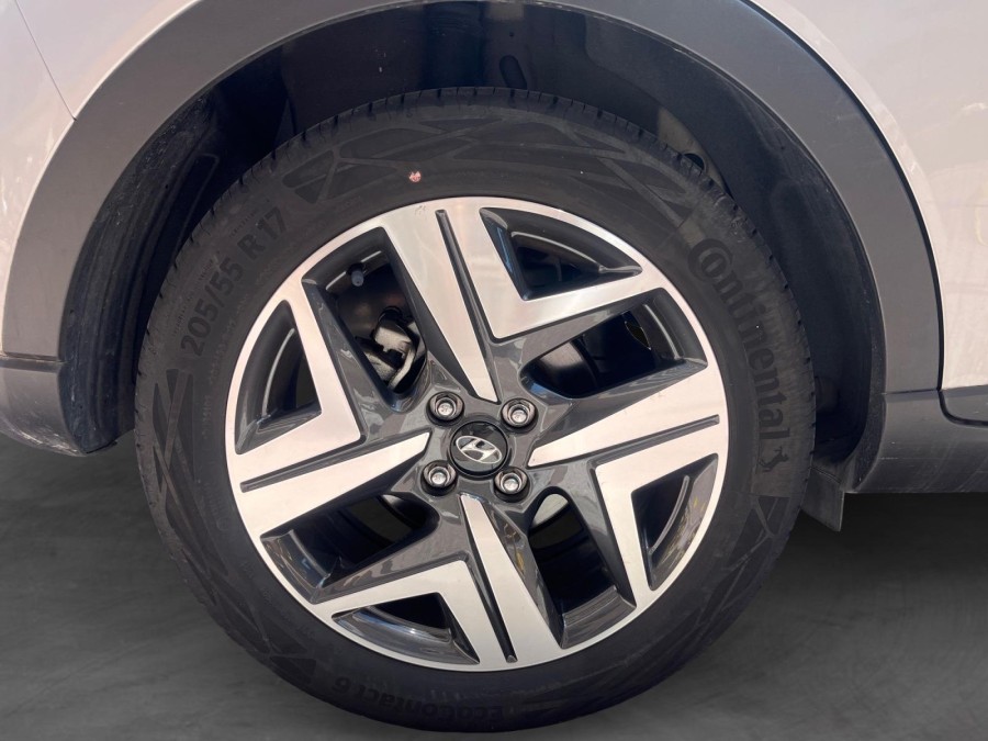 HYUNDAI d'occasion BAYON 1.0 T-GDI 100 HYBRID 48V CREATIVE de 2021