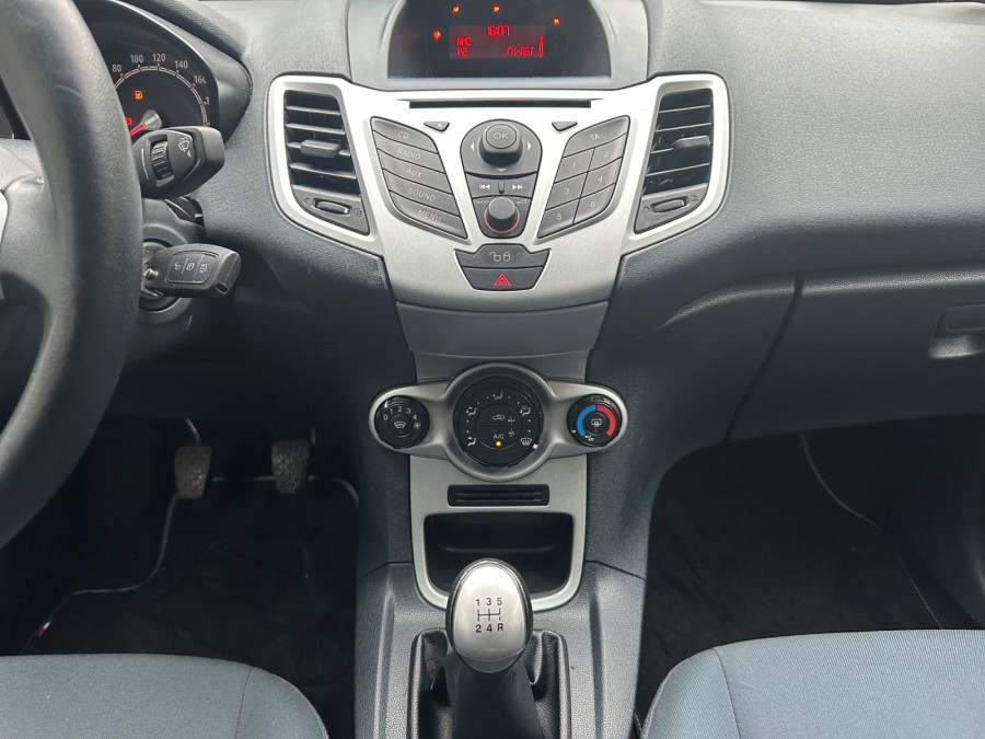 FORD d'occasion FIESTA 1.6 TDCI 95 FAP TECHNO EDITION de 2012 Vienne