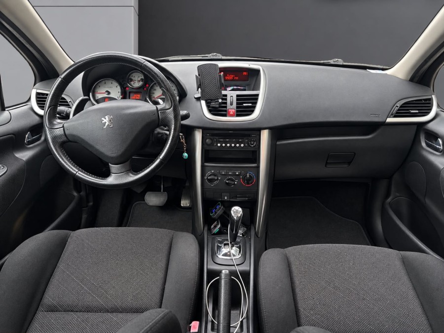 PEUGEOT d'occasion 207 1.4 16v Premium 2-Tronic 5p de 2009 Nice (06)﻿