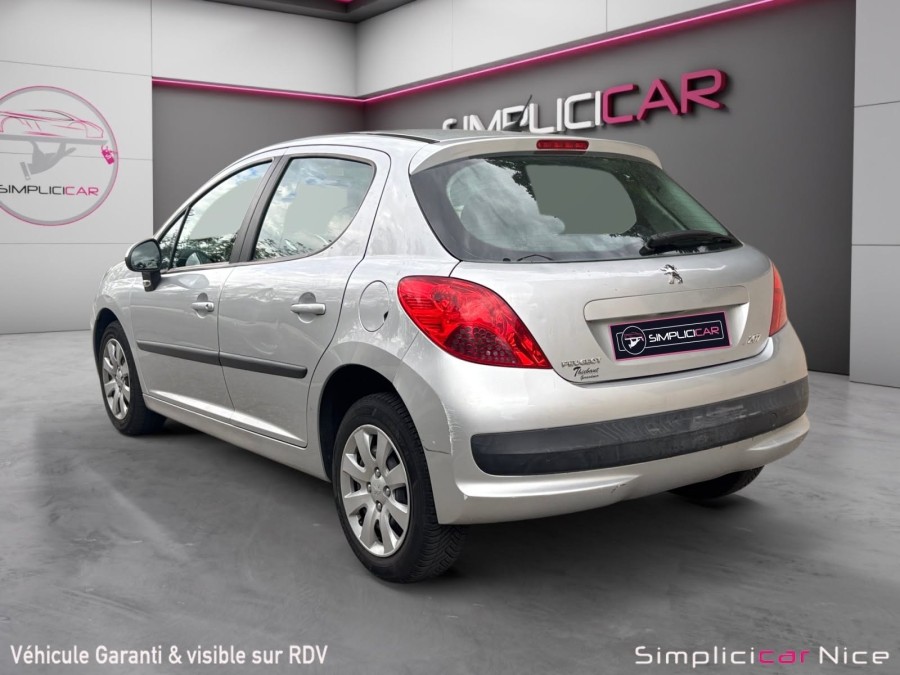 PEUGEOT d'occasion 207 1.4 16v Premium 2-Tronic 5p de 2009 Nice (06)﻿