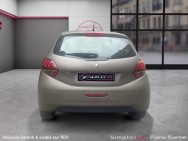 PEUGEOT d'occasion 208 1.2 PURE TECH 110 ALLURE EAT de 2016 Paris 15