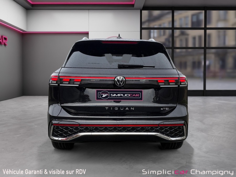 VOLKSWAGEN d'occasion TIGUAN 1.5 eTSI 150ch R-Line DSG7 de 2024