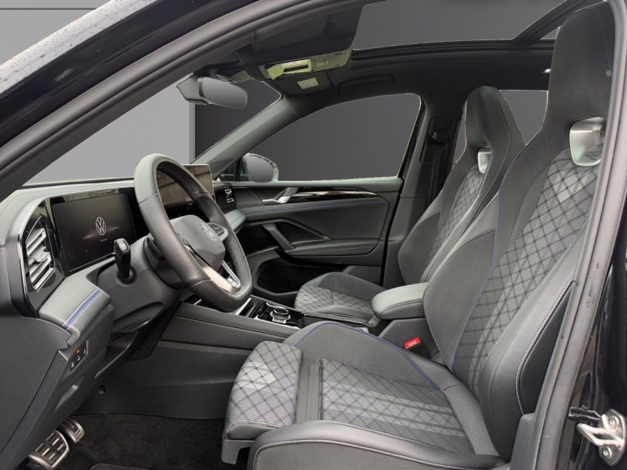 VOLKSWAGEN d'occasion TIGUAN 1.5 eTSI 150ch R-Line DSG7 de 2024