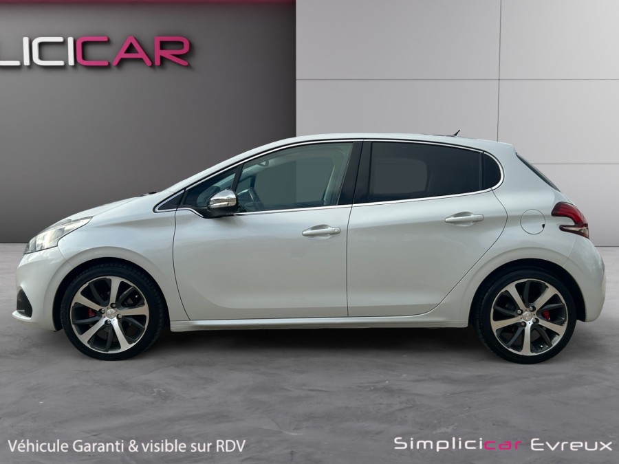 PEUGEOT d'occasion 208 PEUGEOT 208 1.6 BLUE HDI 120 FELINE de 2015