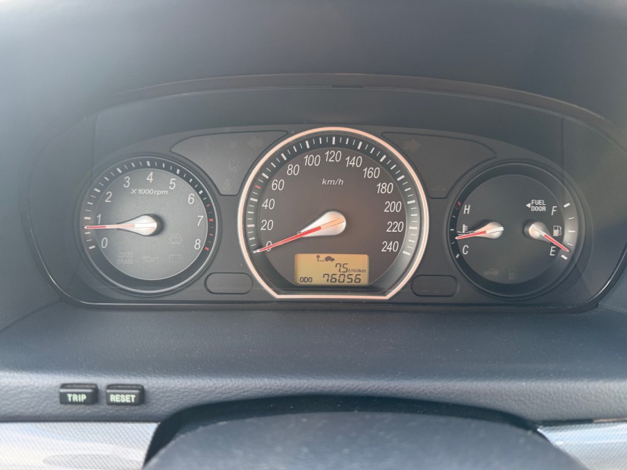 HYUNDAI d'occasion SONATA 2.4 PACK LUXE de 2006 Royan (17)﻿