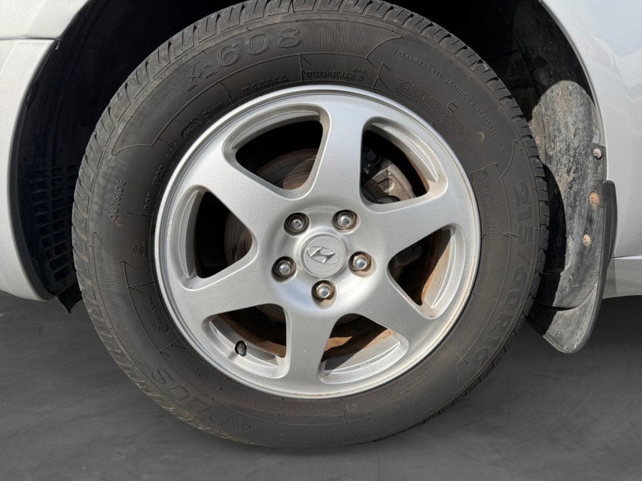HYUNDAI d'occasion SONATA 2.4 PACK LUXE de 2006 Royan (17)﻿
