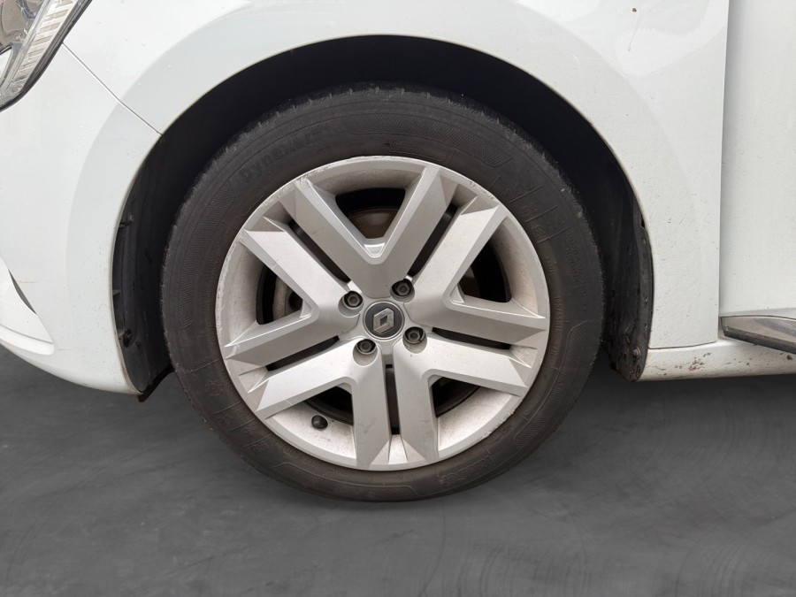 RENAULT d'occasion CLIO 1.6 E-TECH 140 LUTECIA de 2021 Le Raincy (93)﻿