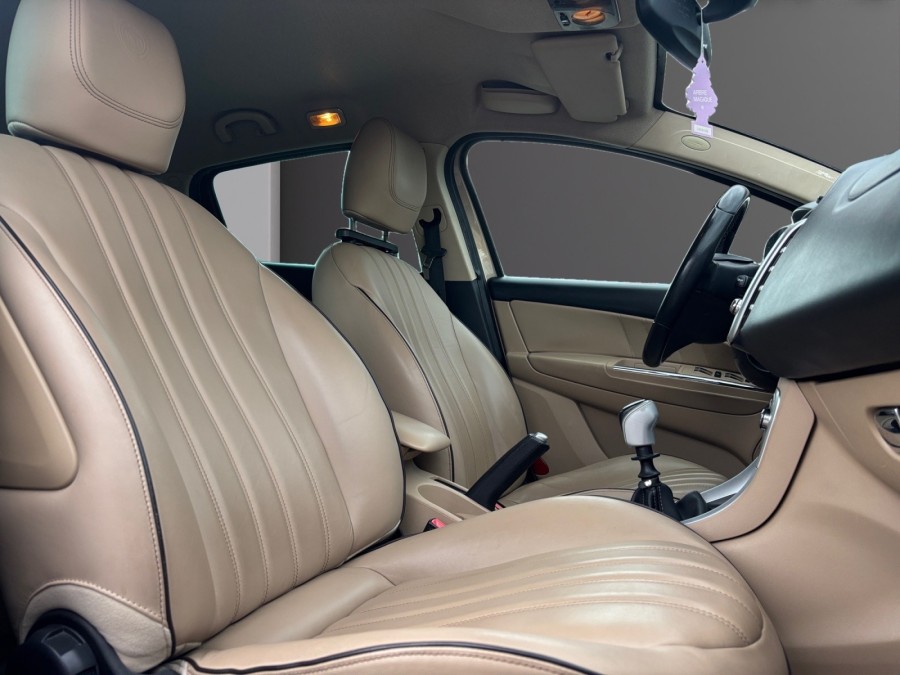 LANCIA d'occasion DELTA 1.4 T-JET 120 GOLD de 2012 Frejus (83)﻿