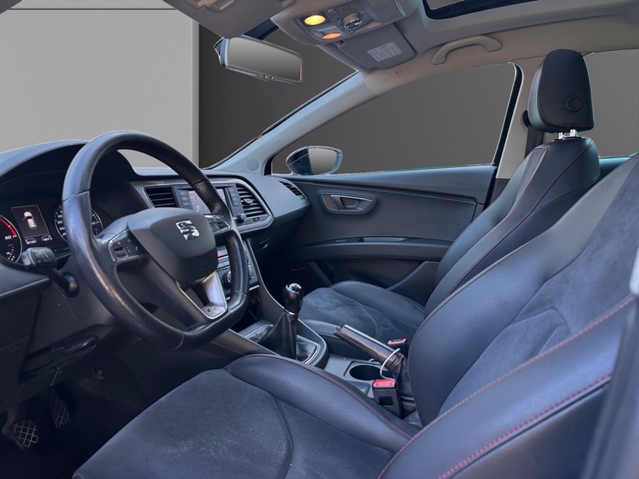SEAT d'occasion LEON 2.0 TDI de 2013 Salon de Provence (13)﻿