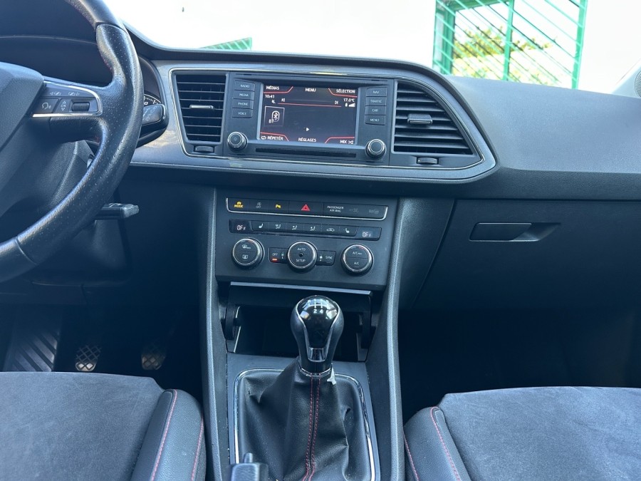 SEAT d'occasion LEON 2.0 TDI de 2013 Salon de Provence (13)﻿