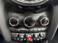 MINI d'occasion MINI COOPER D 116 Exquisite BA de 2016 Montreuil (93)﻿