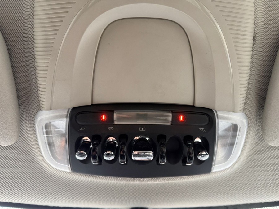 MINI d'occasion MINI COOPER D 116 Exquisite BA de 2016 Montreuil (93)﻿