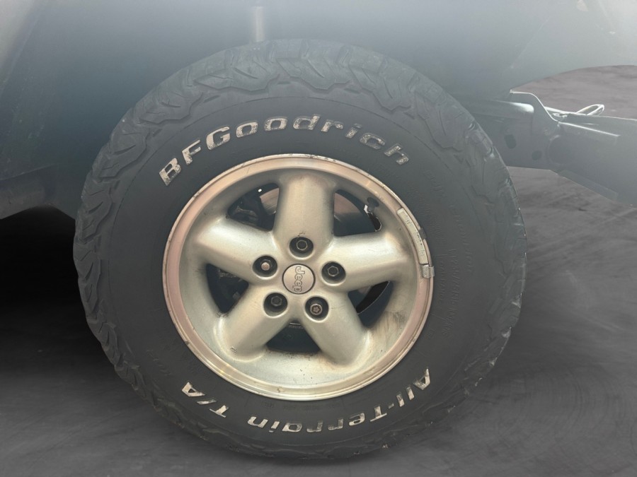 JEEP d'occasion WRANGLER 2.5 SPORT de 2001 Cannes (06)﻿