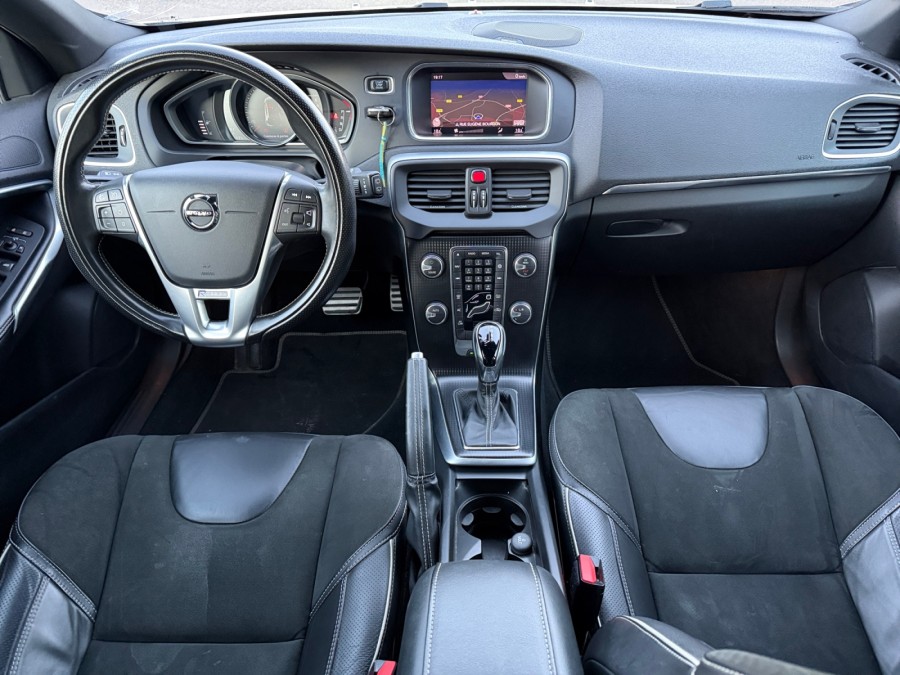 VOLVO d'occasion V40 T2 de 2018 Brest (29)﻿