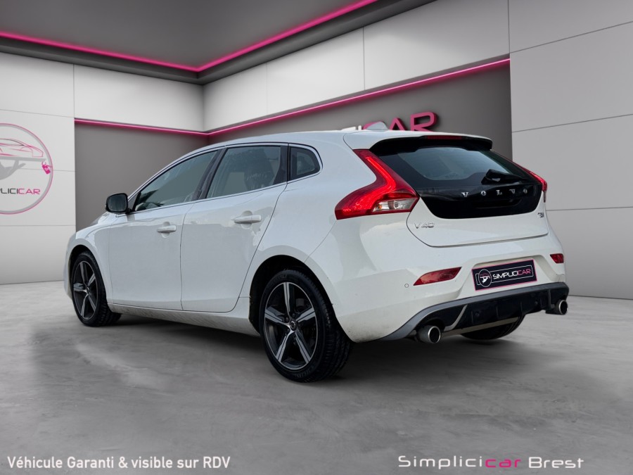 VOLVO d'occasion V40 T2 de 2018 Brest (29)﻿