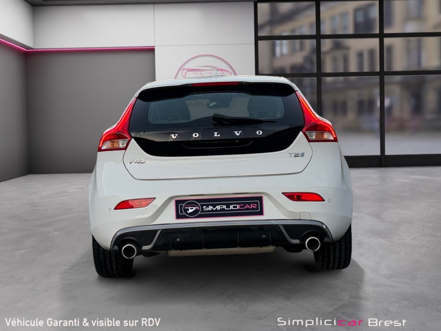 VOLVO d'occasion V40 T2 de 2018 Brest (29)﻿
