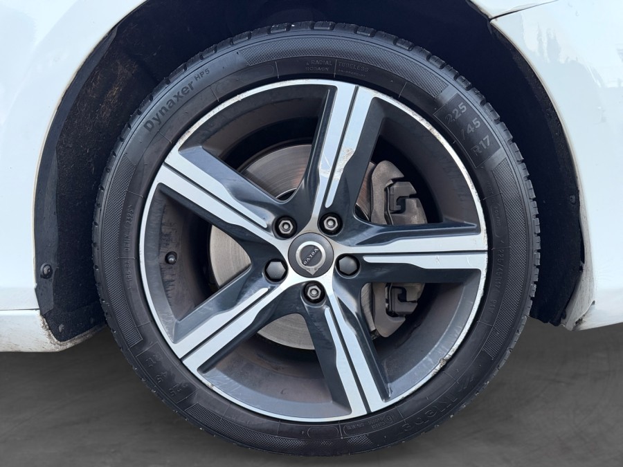 VOLVO d'occasion V40 T2 de 2018 Brest (29)﻿