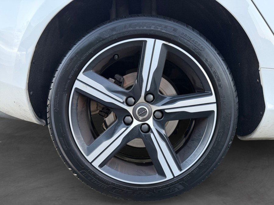 VOLVO d'occasion V40 T2 de 2018 Brest (29)﻿