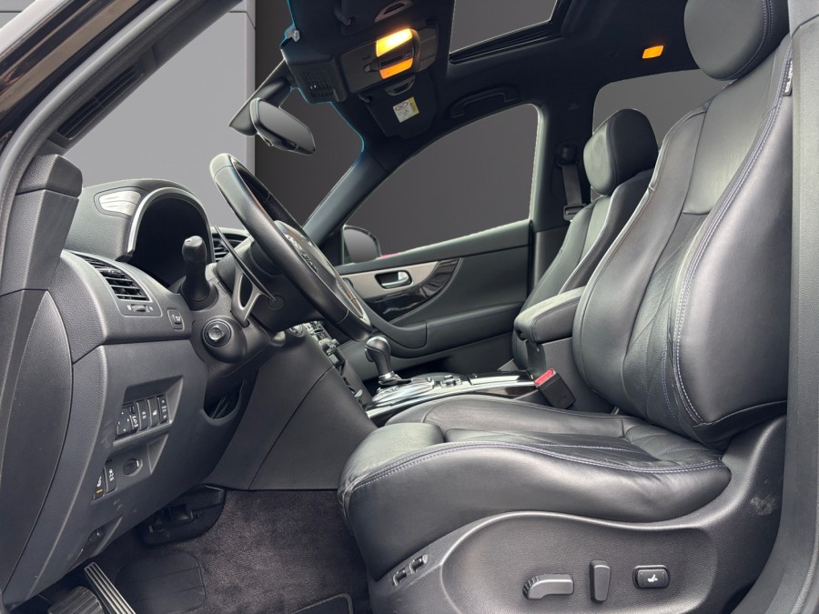 INFINITI d'occasion QX70 3.7 S QX70 de 2016 Reims Tinqueux (51)﻿