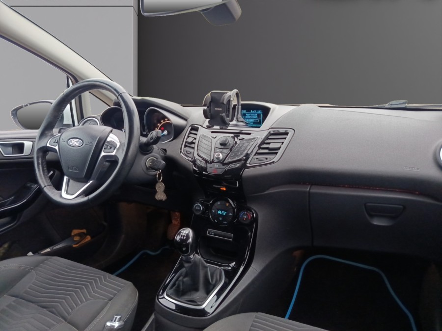 FORD d'occasion FIESTA 1.0 ECOBOOST 100CH TITANIUM de 2014 Evreux