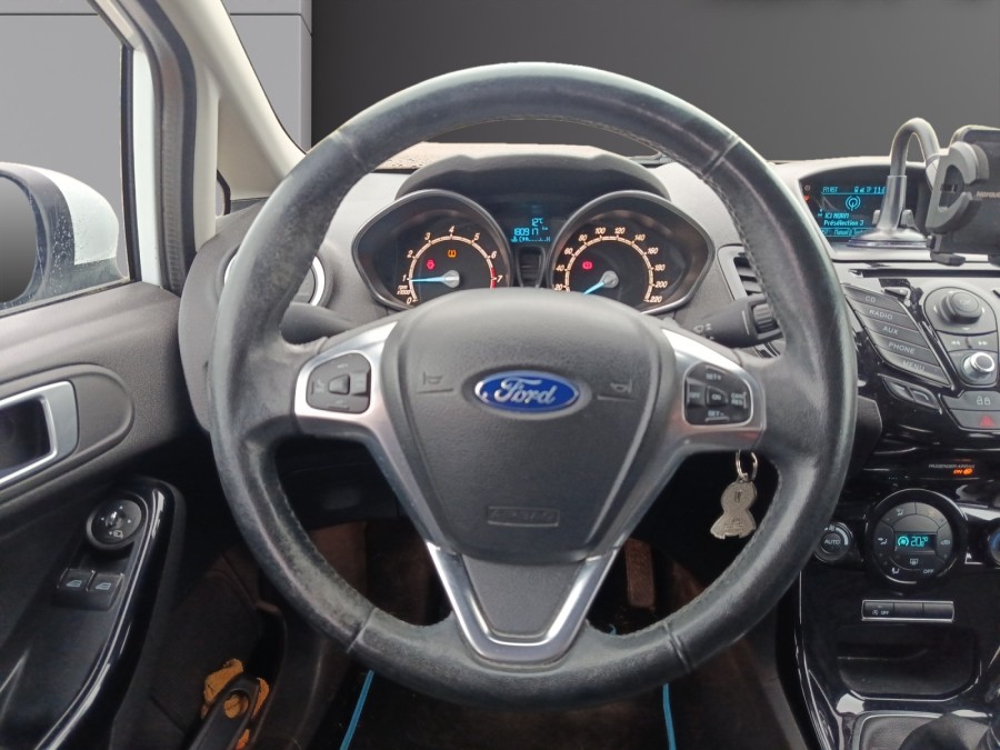 FORD d'occasion FIESTA 1.0 ECOBOOST 100CH TITANIUM de 2014 Evreux
