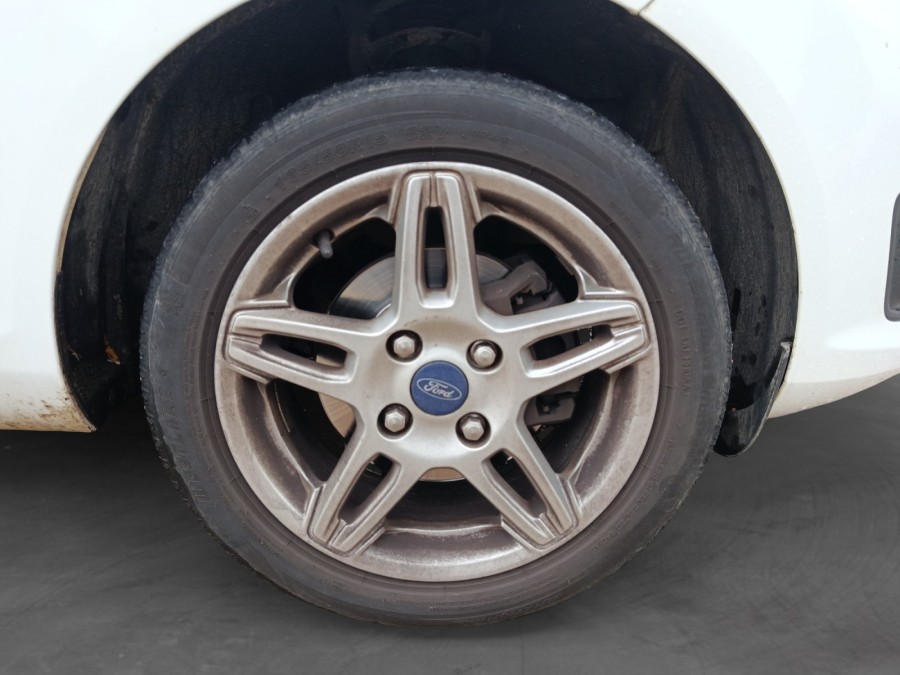 FORD d'occasion FIESTA 1.0 ECOBOOST 100CH TITANIUM de 2014 Evreux