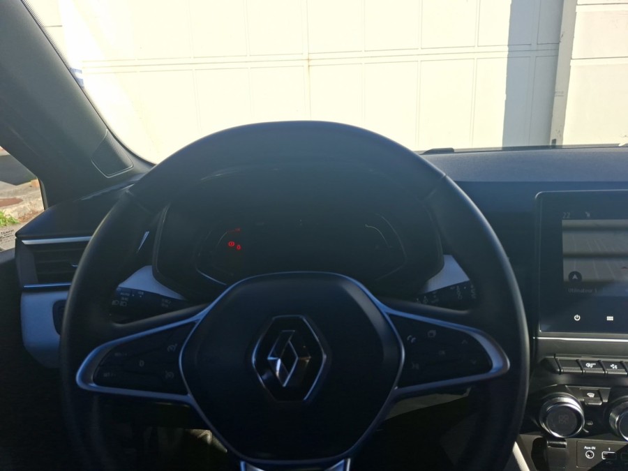 RENAULT d'occasion CLIO 1.0 TCE 90 INTENS de 2022 Villepinte (93)﻿
