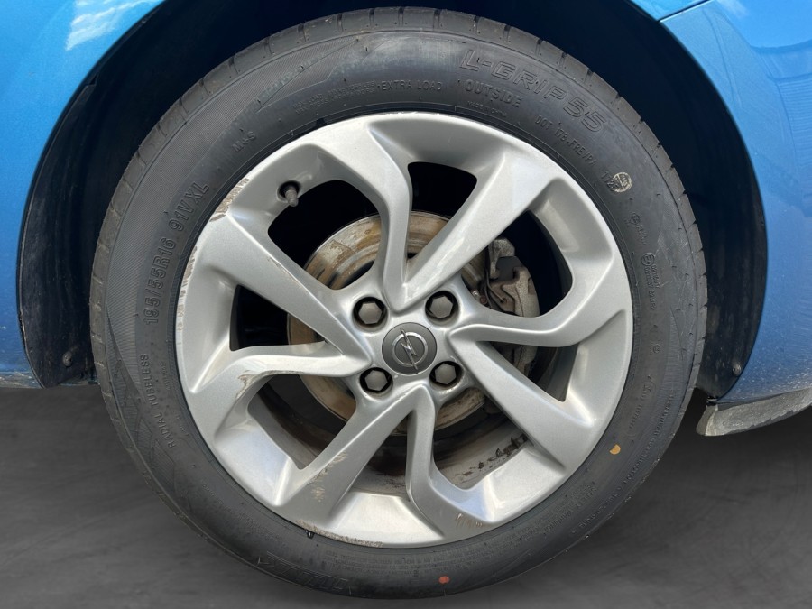 OPEL d'occasion CORSA V 1.4 90 DESIGN 120 ANS de 2019 Toulouse Sud