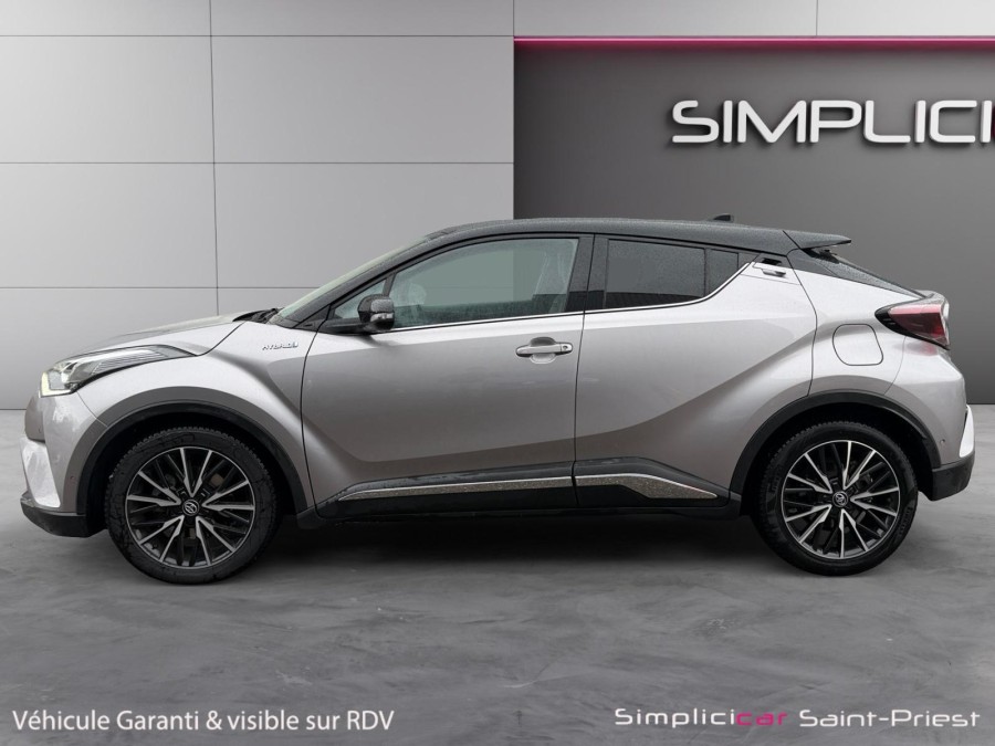 TOYOTA d'occasion C-HR 122h Collection 2WD E-CVT RC18 de 2018 Lyon St