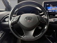 TOYOTA d'occasion C-HR 122h Collection 2WD E-CVT RC18 de 2018 Lyon St