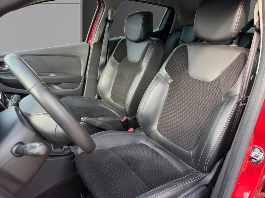 RENAULT d'occasion CLIO TCE 90 TREND de 2017 Vernon (27)﻿