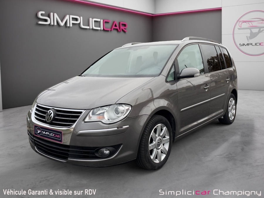 VOLKSWAGEN d'occasion TOURAN 2.0 TDI 140ch Carat DSG6 7 places de