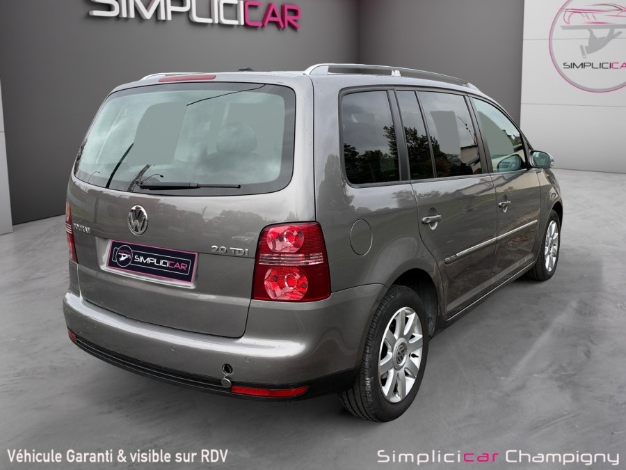 VOLKSWAGEN d'occasion TOURAN 2.0 TDI 140ch Carat DSG6 7 places de