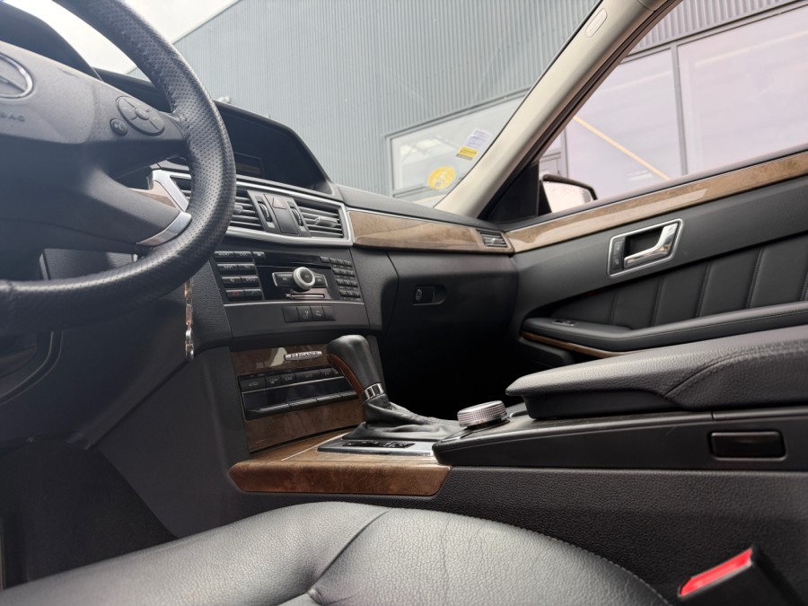 MERCEDES d'occasion E 220 CDI BLUE EFFICIENCY CLASSIC AUTO de 2010