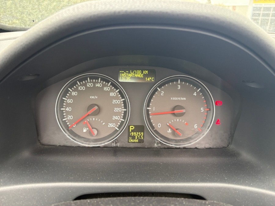 VOLVO d'occasion C70 D5 180ch Momentum Geartronic de 2006 Orgeval