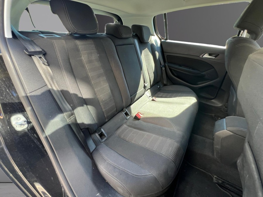PEUGEOT d'occasion 308 II 1.6 BLUE HDI 120 ALLURE de 2016 Toulon