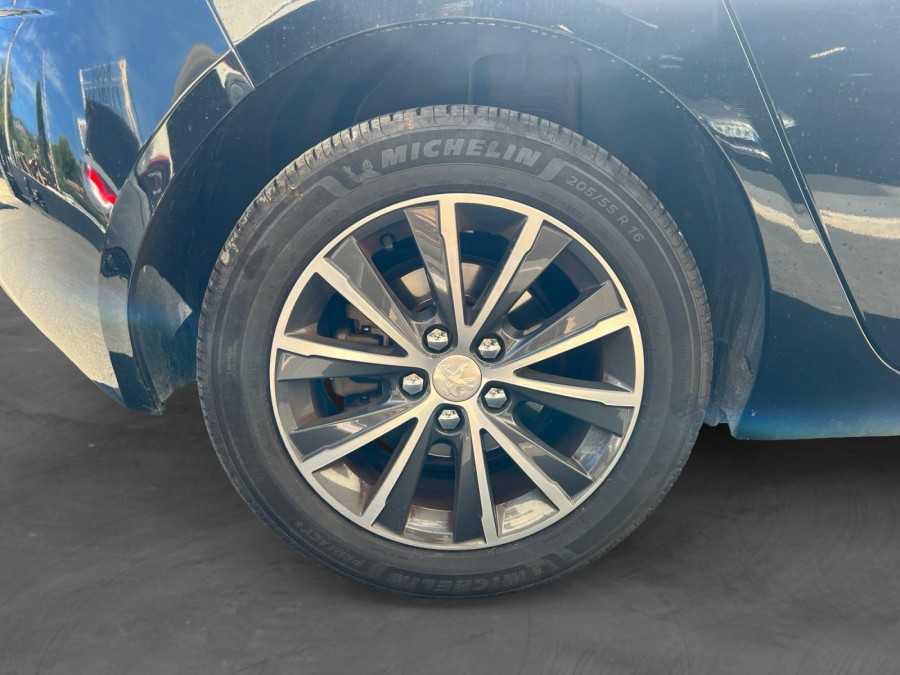 PEUGEOT d'occasion 308 II 1.6 BLUE HDI 120 ALLURE de 2016 Toulon