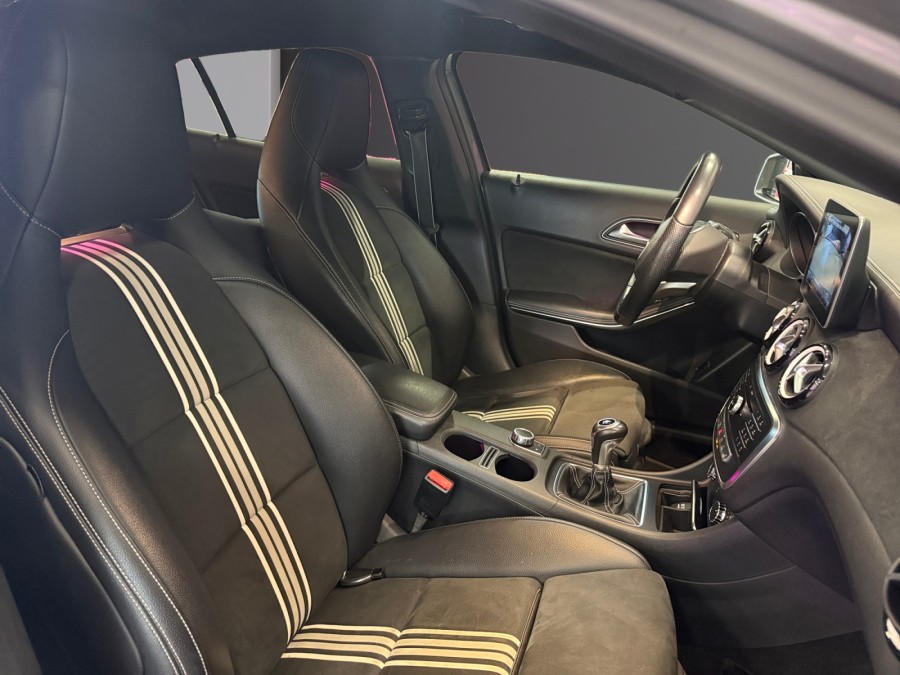 MERCEDES d'occasion CLASSE GLA GLA 200 D STARLIGHT EDITION de 2017