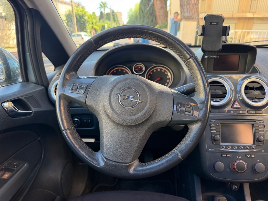 OPEL d'occasion CORSA 1.4 Twinport Cosmo  5p de 2011 Cannes (06)﻿