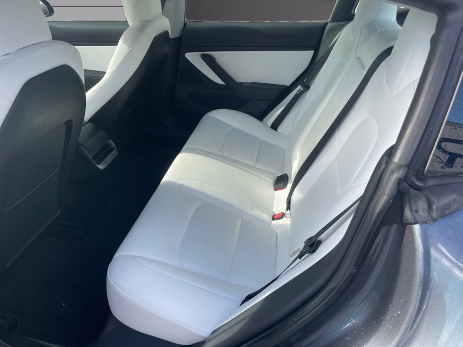 TESLA d'occasion MODEL 3 Long-Range Dual Motor AWD de 2019 Royan (17)﻿