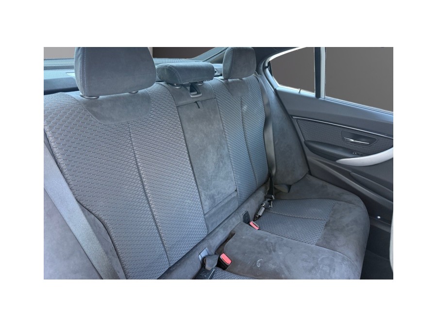 BMW d'occasion SERIE 3 3L8C316AW50000 de 2018 Marignane (13)﻿