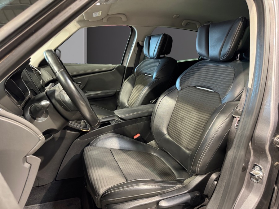 RENAULT d'occasion SCENIC 1.6 DCI 130 ENERGY INTENS de 2017 Narbonne