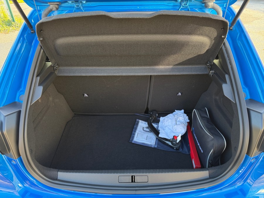 PEUGEOT d'occasion 208 II 1.2 HYBRID 136 GT E-DCS de 2024 Rennes (35)﻿