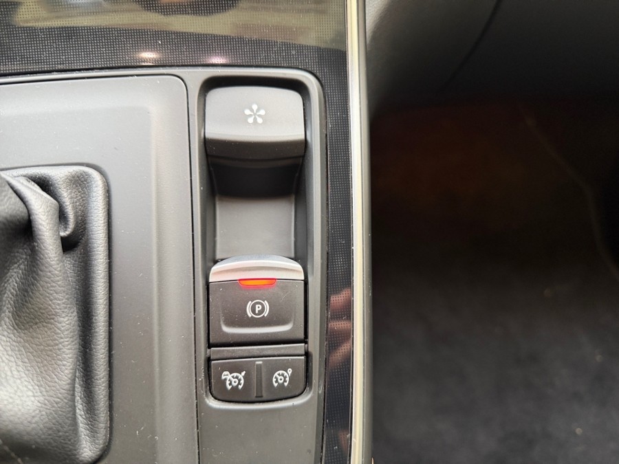 RENAULT d'occasion GRAND SCENIC IV GRAND SCENIC IV 1.7 BLUE DCI 120