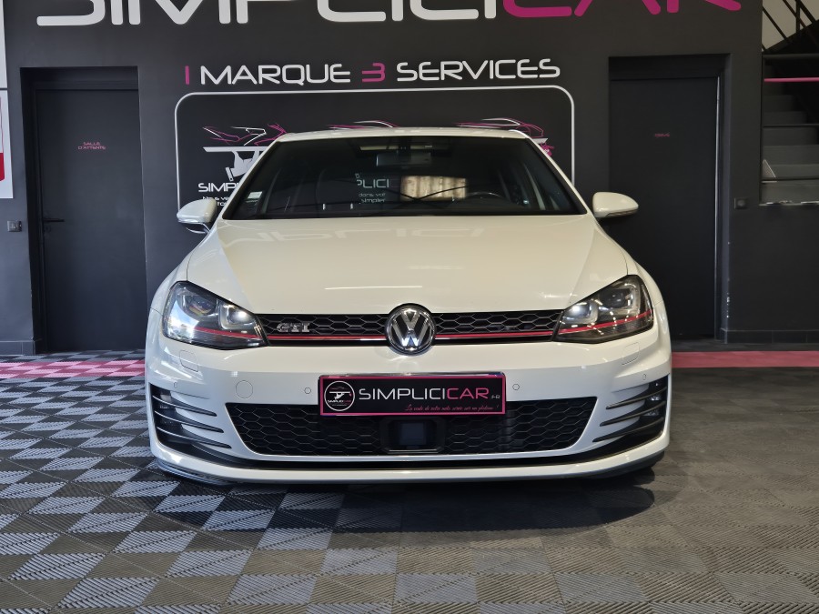 VOLKSWAGEN d'occasion GOLF VII 2 TSI 220 GTI DSG AUTO de 2013 Aix Les