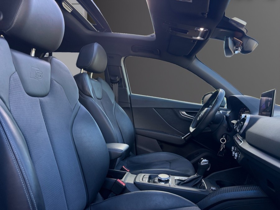 AUDI d'occasion Q2 35 TFSI 150 S LINE S TRONIC de 2023 Salon de